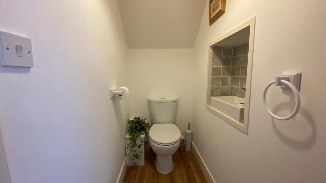 Comfy 2 Bed House Located At Wareham Train Station Villa Exterior foto