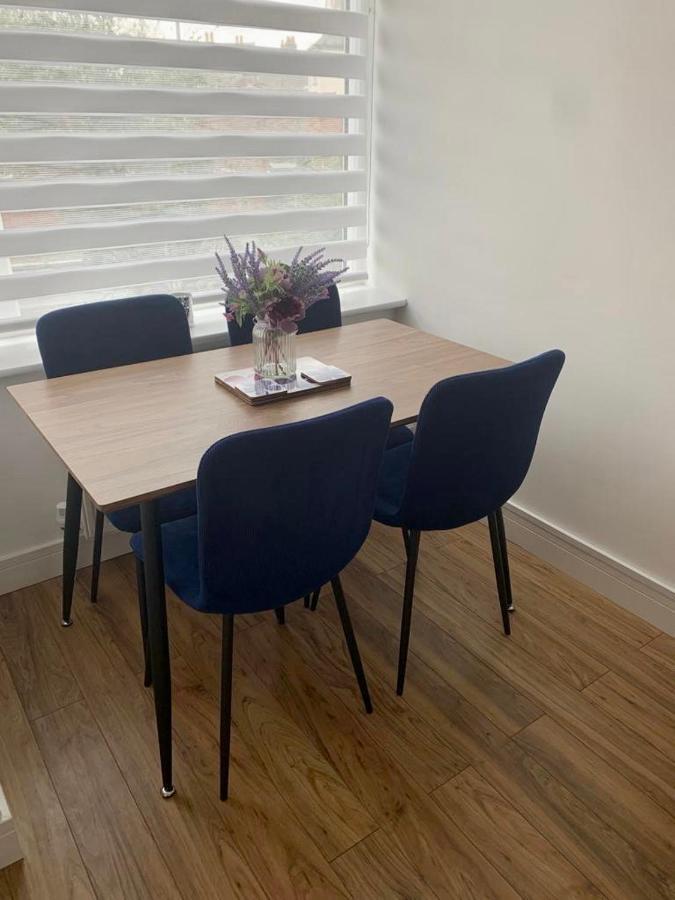 Comfy 2 Bed House Located At Wareham Train Station Villa Exterior foto