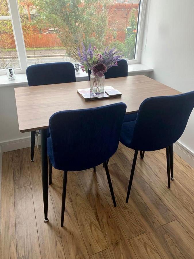Comfy 2 Bed House Located At Wareham Train Station Villa Exterior foto